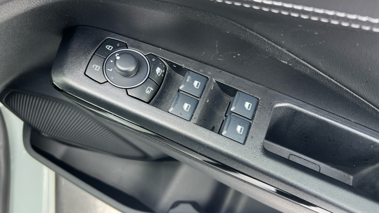 Ford Puma 1.0 EcoBoost Hybrid mHEV Titanium 5dr Petrol Hatchback